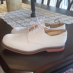 Sharp like new dress shoe for a man! Size 11